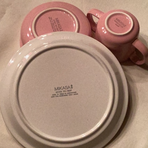 Adorable little girl Bo-Peep Mikasa dinner set. - Picture 6 of 7